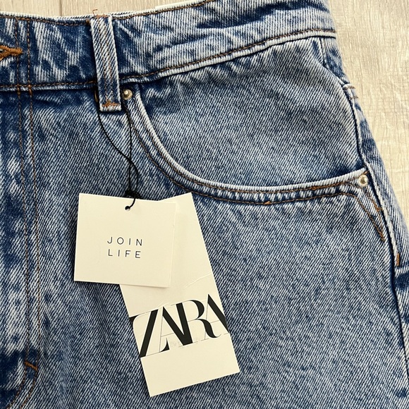 Zara High Rise Denim Shorts - Picture 7 of 9